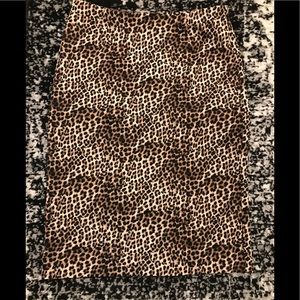 Leopard pencil skirt